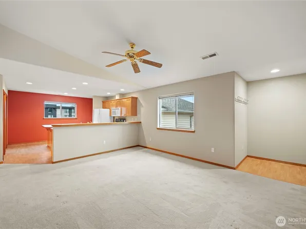 739 Cascade Palms Court #739, Sedro Woolley, WA 98284