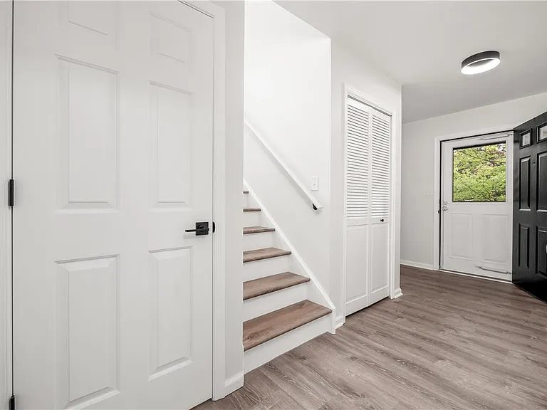 43 Olde Penn Dr — Photo 4