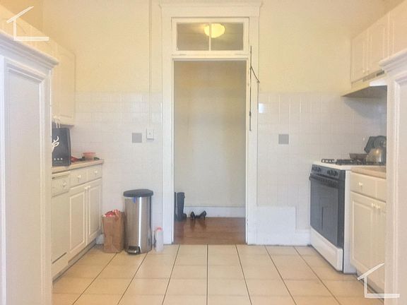 5th image of 332 Saint Paul St #6A