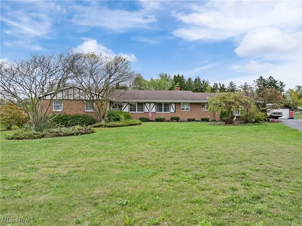 1444 Deermont Ave NW, Massillon, OH 44647