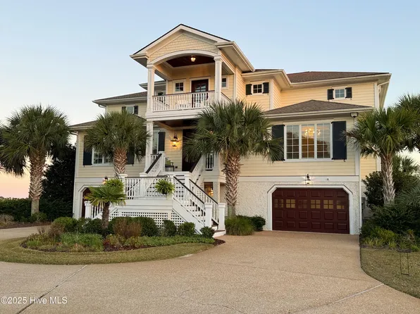 84 Shipyard Lane, Hampstead, NC 28443