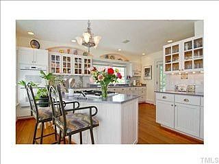 4th image of 209 N Boundary St