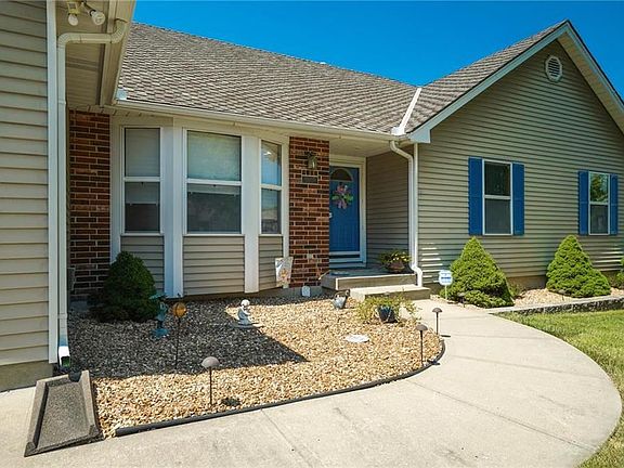 2nd image of 1134 SE 11th Ct
