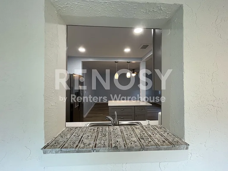 110 Gloucester Blvd #110 — Photo 5