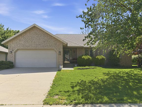 2nd image of 3664 S Swan Avenue