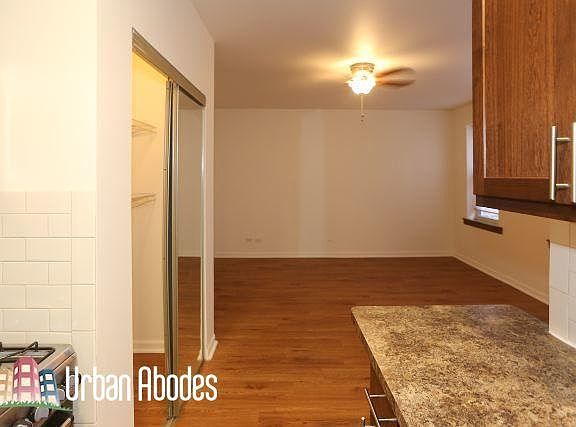 5th image of 4241 N Kenmore Ave #Ua104