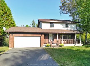 41 Hodges Ln, Huntsville, ON P1H1M7