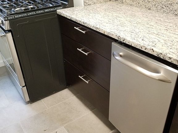 3rd image of 3446 91st St APT H53