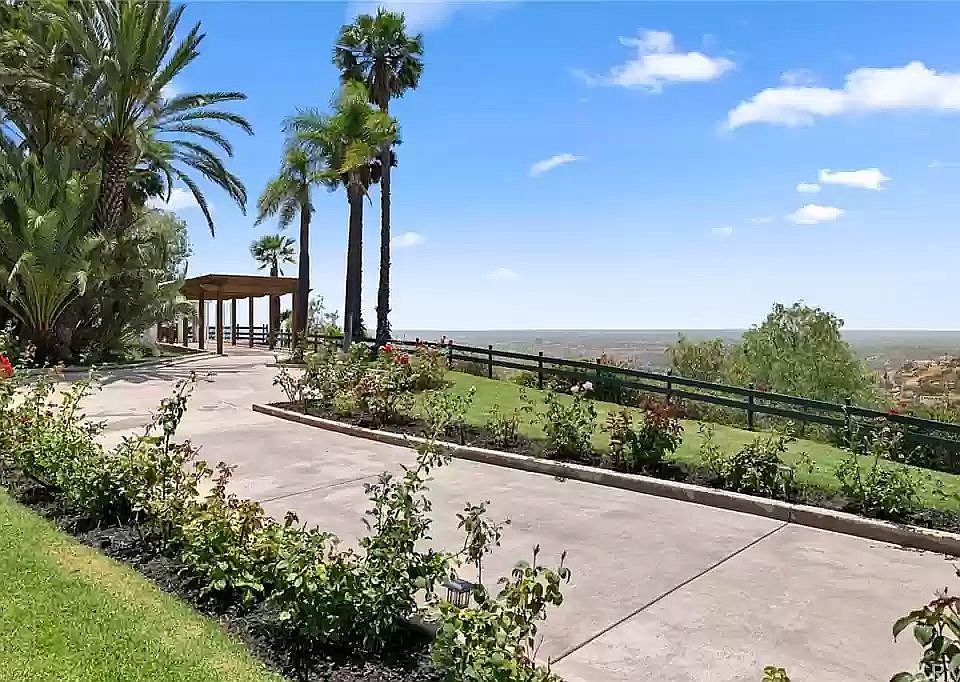 10252 Sunrise Ln, Santa Ana, CA 92705 Zillow