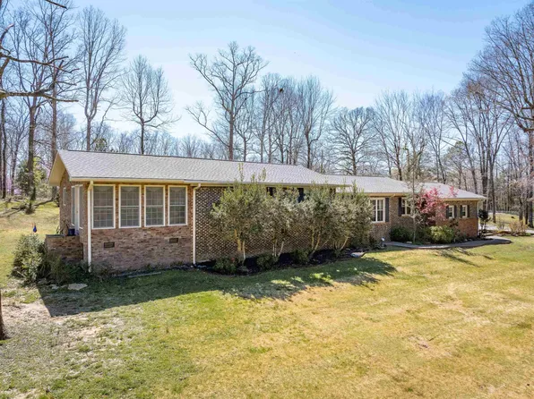 84 Forrest Ext, Parsons, TN 38363