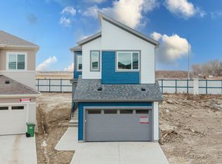 296 Munn Way, Leduc, AB T9E0J9