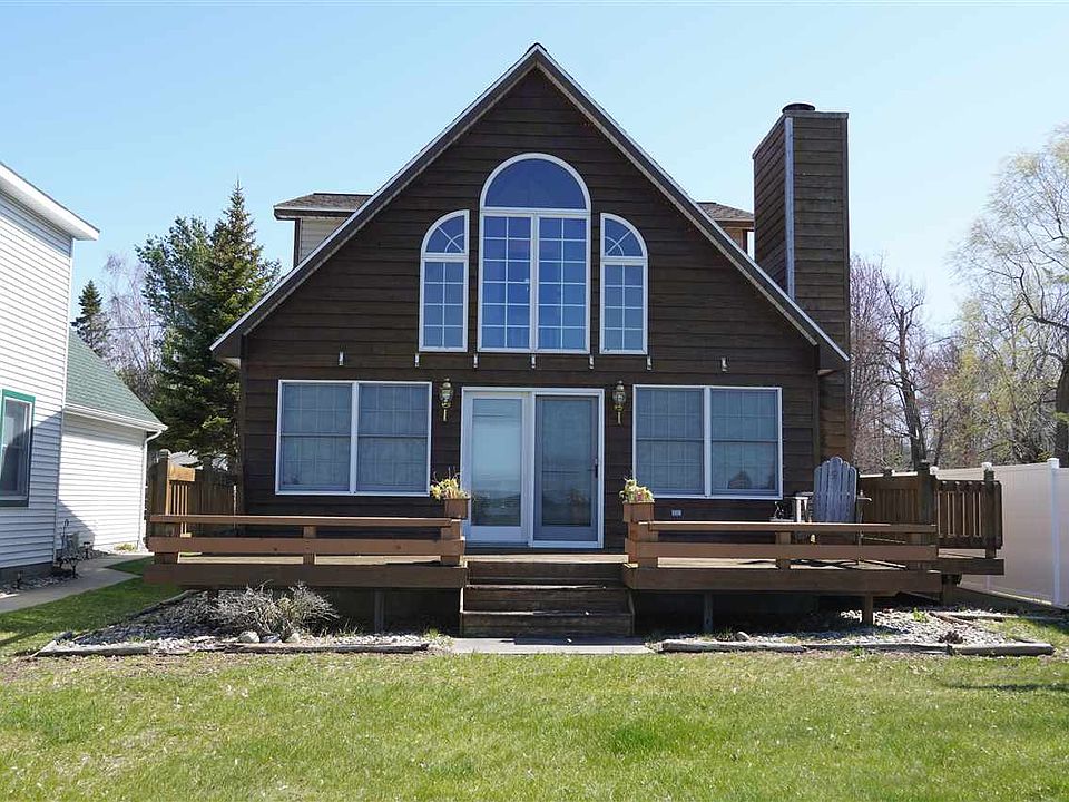 1st image of 318 Burrill Dr