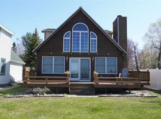 318 Burrill Dr, Prudenville, MI 48651