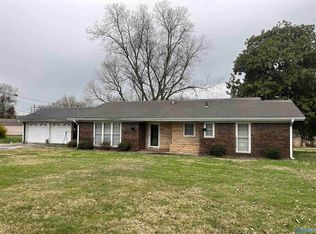 1507 Highpoint Rd, Albertville, AL 35950