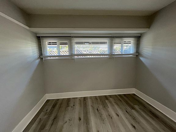 3rd image of 4085-4093 Kansas St #4084