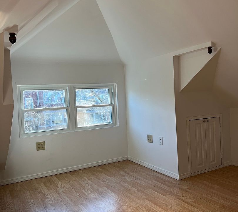 2nd image of 4615 N Kasson Ave