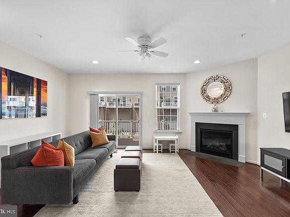5th image of 509 Brownstone Ct