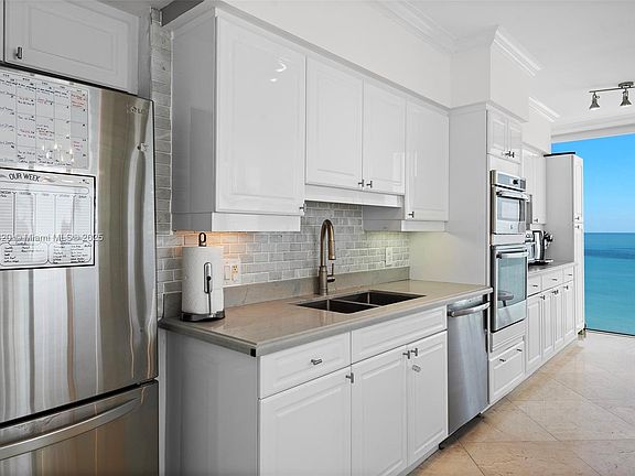 3rd image of 4775 Collins Ave APT 1603