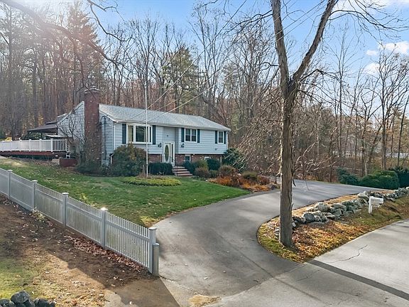 3rd image of 75 Sewall St