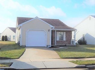11 Bastian Dr, Mount Laurel, NJ 08054