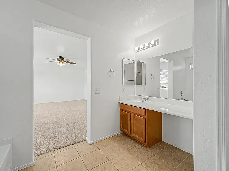 16818 W Marshall Ln — Photo 15