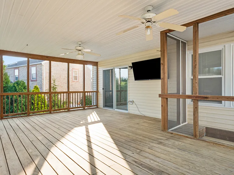 602 Cassandra Dr — Photo 25