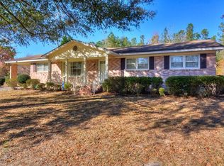 564 Woodland Dr, Williston, SC 29853