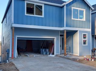 17555 SW Sunview Ln, Beaverton, OR 97007