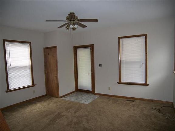 3rd image of 3328 Alpine Pl