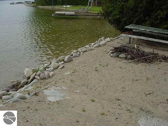3rd image of 7797 S Outer Dr