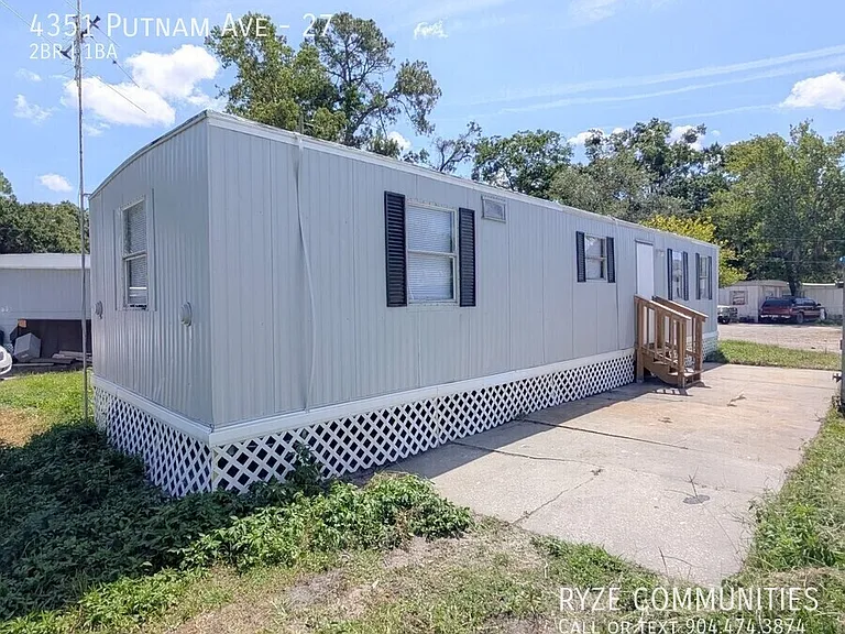 4351 Putnam Ave #27 — Photo 5