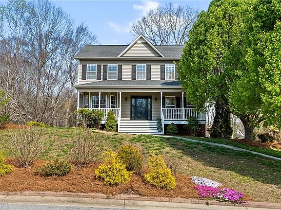 2nd image of 135 Valleyoak Ct