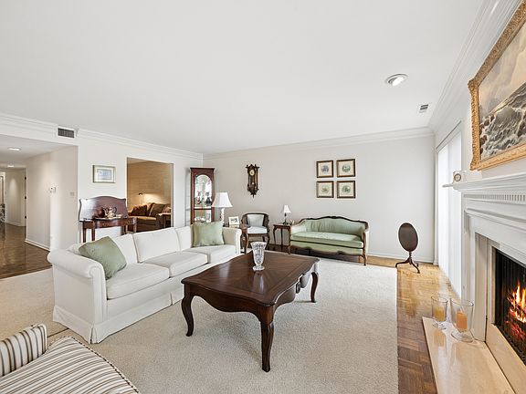 3rd image of 7575 Lake St APT 4B