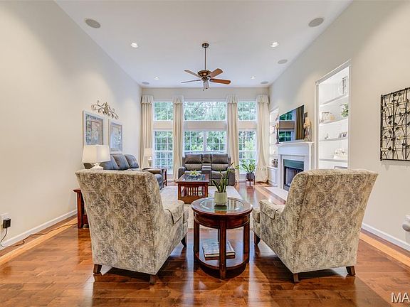 2nd image of 64 Hickory Meadows Ct