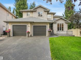967 Lamb Cres NW, Edmonton, AB T6R2X8