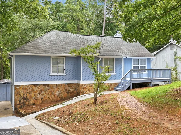 5280 Nathan Dr NW, Lilburn, GA 30047
