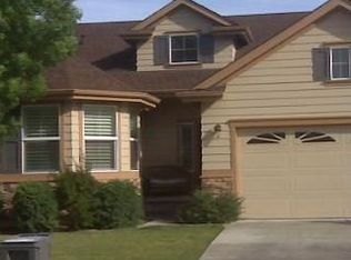 419 Healdsburg Ave, Cloverdale, CA 95425
