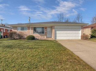 36611 Adele Dr, Sterling Heights, MI 48312