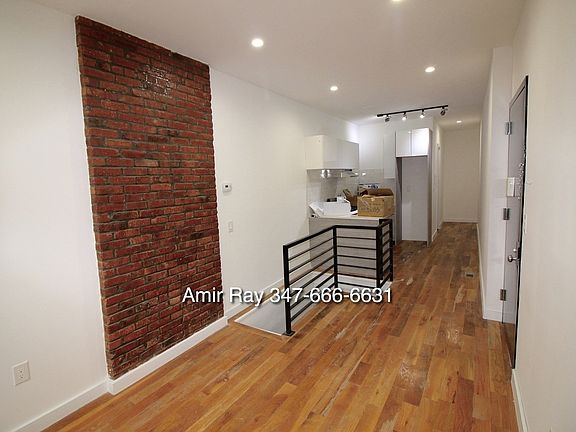 5th image of 1299 Putnam Ave #1F