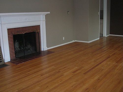 3rd image of 15474 Victory Blvd