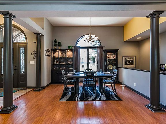 5th image of 26889 Oak Cove Dr