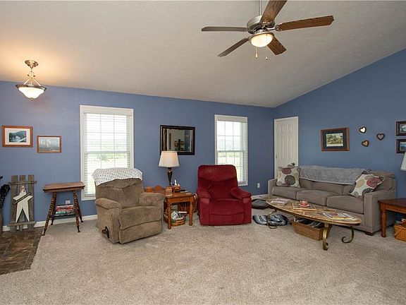 4th image of 10060 N County Road 800 W