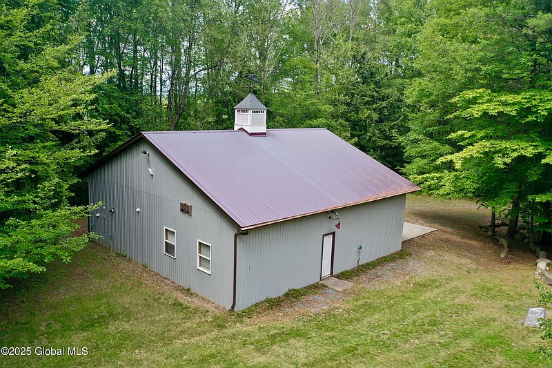 5th image of 236 Angel Road