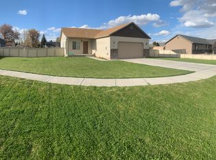 5299 E Elliott Dr, Iona, ID 83427
