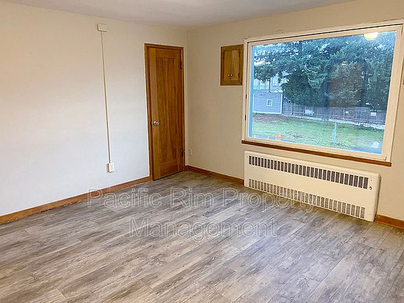 5th image of 1004 S 9th St