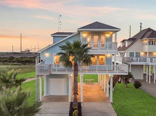25246 Intrepid Ln, Galveston, TX 77554
