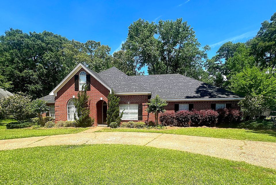 1st image of 407 Fawnwood Dr