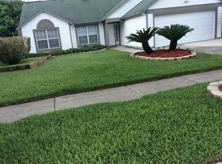 1038 Greywood Ave, Tarpon Springs, FL 34689