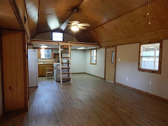 3rd image of 236 County Road 4800