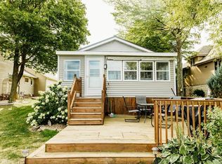 8392 Oconnells Resort Rd, Winneconne, WI 54986